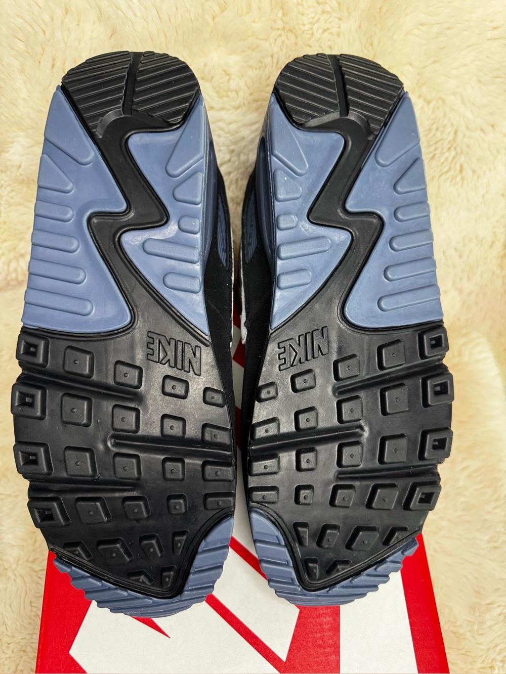 New men’s Nike Air Max 90 - - Picture 5 of 7